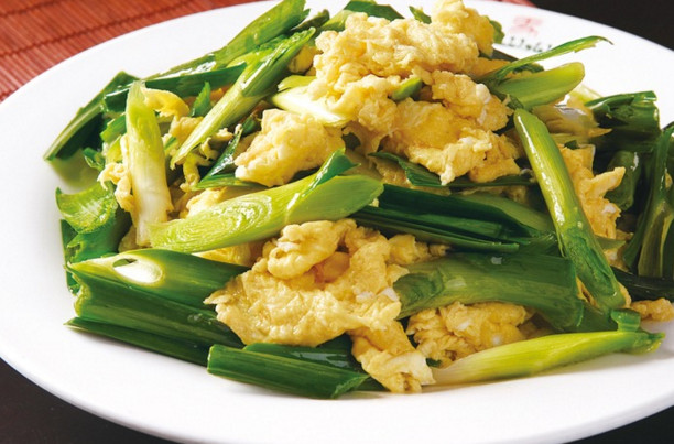 蒜苗是發(fā)物嗎？蒜苗是不是發(fā)物