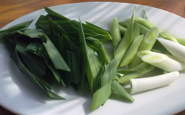 蒜苗是發(fā)物嗎？蒜苗是不是發(fā)物