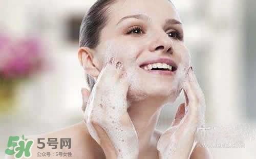 黑色痘印多久會(huì)消失？黑色痘印消失時(shí)間