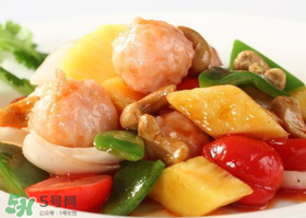 蝦爬子能和菠蘿一起吃嗎？菠蘿和蝦爬子能同時(shí)吃嗎？