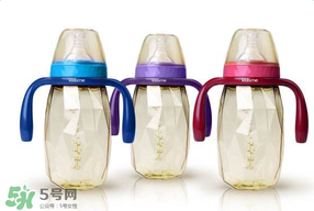 奶瓶能用洗潔精洗嗎？洗潔精能洗奶瓶嗎？