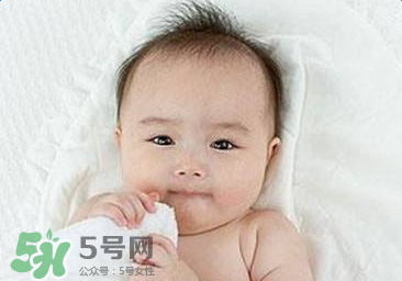 寶寶有鼻屎不通氣怎么辦？寶寶有鼻屎鼻塞怎么辦？