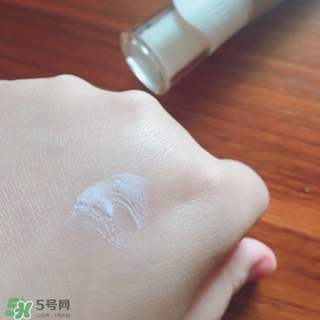 資生堂悅薇和怡麗絲爾哪個(gè)好？資生堂悅薇和怡麗絲爾對(duì)比