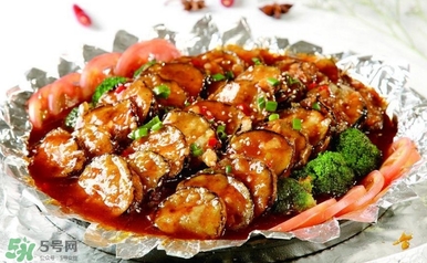 如何炒茄子不黑？怎么炒茄子不黑