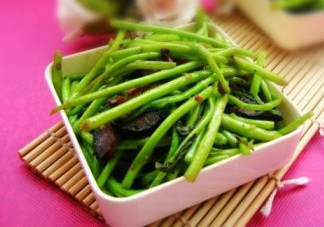 泥蒿怎么做好吃？泥蒿做法