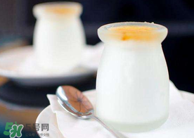 吃蝦爬子能喝酸奶嗎？蝦爬子和酸奶能一起吃嗎？