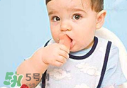 為什么不能給寶寶吃果凍？寶寶千萬(wàn)不能吃的5種危險(xiǎn)食物