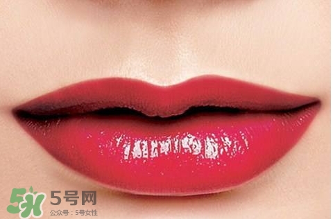 漂唇后嘴唇發(fā)黑怎么回事？漂唇后嘴唇發(fā)黑怎么辦？