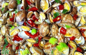 花甲可以和魚(yú)一起吃嗎？花甲和魚(yú)能一起吃嗎？