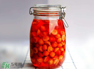 櫻桃酒葡萄酒合在一起好嗎？櫻桃酒和葡萄酒的區(qū)別