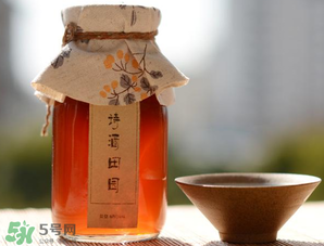 櫻桃酒葡萄酒合在一起好嗎？櫻桃酒和葡萄酒的區(qū)別