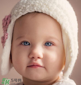 寶寶濕疹可以涂郁美凈嗎？ 寶寶濕疹涂什么管用？