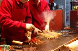 烤鴨腸一串成本是多少？烤鴨腸一串利潤是多少
