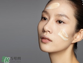 粉底液可以涂在眼部嗎？粉底液涂在眼部有什么危害？