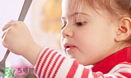寶寶可以吃小龍蝦嗎？多大的寶寶可以吃小龍蝦呢？