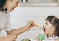 奶酪酸奶能給寶寶補(bǔ)鈣嗎？如何為寶寶選擇奶制品補(bǔ)鈣？
