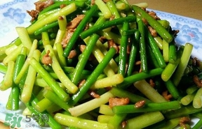 蒜薹可以和什么炒？蒜薹可以炒什么