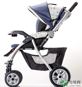 嬰兒車三輪好還是四輪好？嬰兒車三輪和四輪的區(qū)別
