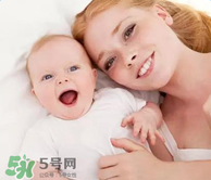 產后皮膚干燥起皮又很癢是怎么回事？生完小孩后皮膚特干怎么辦？