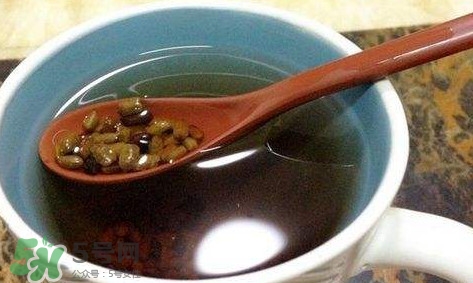 決明子泡水喝要炒熟嗎？決明子泡水的功效