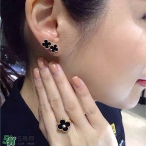 梵克雅寶項(xiàng)鏈?zhǔn)鞘裁床馁|(zhì)？vca項(xiàng)鏈?zhǔn)屈S金的嗎