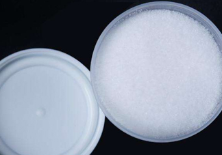 鹽水洗鼻用什么鹽？鹽水洗鼻可以用食鹽嗎？