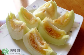 甜瓜能和酸奶一起吃嗎？吃完甜瓜可以喝酸奶嗎？