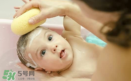 嬰兒洗頭怎么洗？嬰兒洗頭注意事項(xiàng)