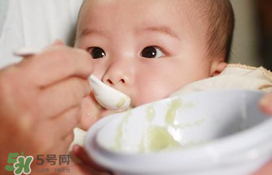 寶寶吃米粉會(huì)便秘嗎？寶寶吃米粉會(huì)導(dǎo)致便秘嗎？