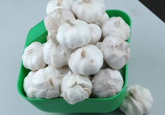 蒜頭泡醋有什么功效？蒜頭泡醋的功效和做法