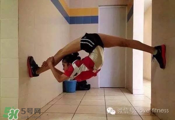 堅(jiān)持做一個(gè)月平板支撐會(huì)怎樣？女生做平板支撐一個(gè)月