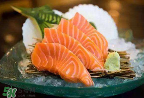 三文魚(yú)不能和什么一起吃？三文魚(yú)和什么相克？