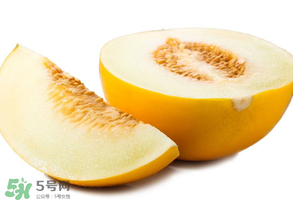 甜瓜和海鮮能一起吃嗎？吃海鮮能吃香瓜嗎？
