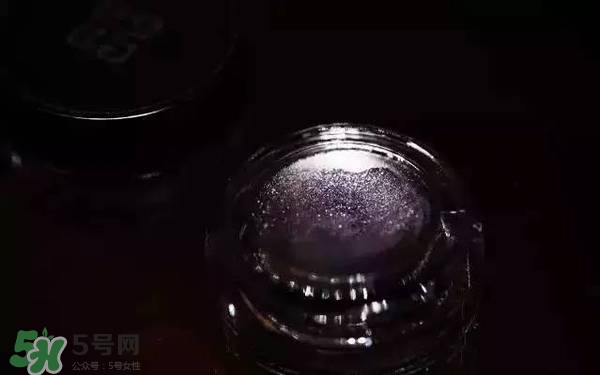 紀(jì)梵希黑紫色眼影膏怎么樣？紀(jì)梵希黑紫色眼影膏多少錢(qián)？