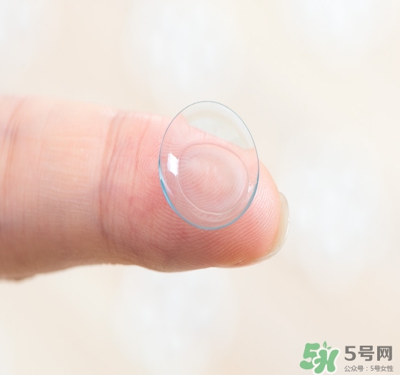 獅王隱形眼鏡輔助液怎么用？獅王隱形眼鏡輔助液使用方法
