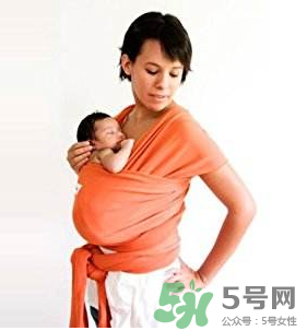 背巾適合多大的寶寶？背巾寶寶多大可以用？