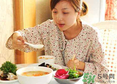 夏天做月子穿什么鞋？夏天做月子如何選擇鞋子？