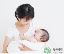 夏天坐月子可以天天洗澡嗎？夏季坐月子能洗澡嗎？