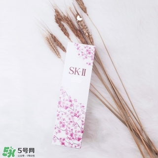 sk2櫻花版和普通版的區(qū)別 skii櫻花神仙水和普通版哪個貴？