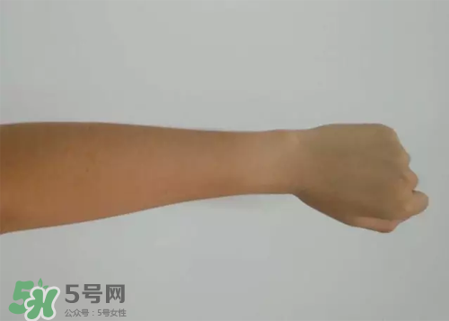 大創(chuàng)美白乳液多少錢？大創(chuàng)美白乳液為什么那么便宜