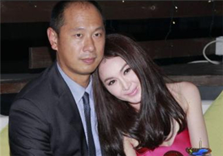 溫碧霞為什么不生孩子？溫碧霞老公是誰？