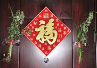 艾草掛門上是什么意思？艾草放門口什么作用？