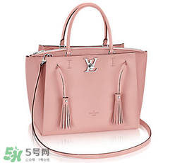 lv lockmeto流蘇手提包正品多少錢？lv新款流蘇包專柜價格