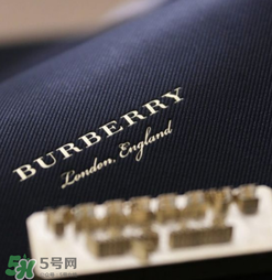 burberry dk88鎖頭包正品多少錢？巴寶莉dk88包專柜價格