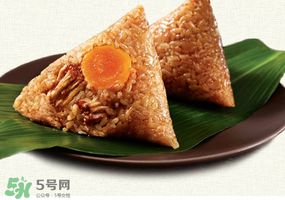 蛋黃肉粽怎么做好吃？蛋黃肉粽的家常做法