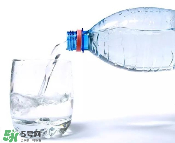 30天不喝飲料，妹子的對比照令人震驚 喝白開水的好處
