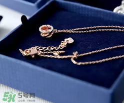 施華洛世奇跳動(dòng)的心是什么材質(zhì)？跳動(dòng)的心項(xiàng)鏈?zhǔn)倾y的嗎？