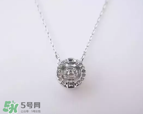 施華洛世奇跳動(dòng)的心哪個(gè)顏色好看？跳動(dòng)的心項(xiàng)鏈有幾種顏色？