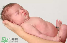 寶寶臍帶消毒是用碘伏還是用酒精？寶寶臍帶用什么消毒好？