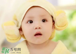 寶寶中暑的癥狀是什么？寶寶夏天如何判斷是否中暑？